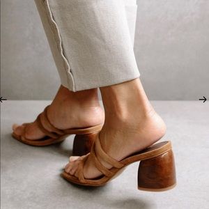 ALOHAS Heels- Indiana Brown- BRAND NEW NEVER WORN